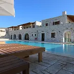 Hotel apartamentowy Avgerinos Village Agiassos