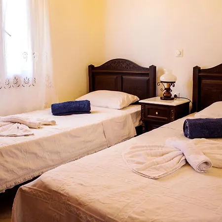 Avgerinos Village Aparthotel Agiassos